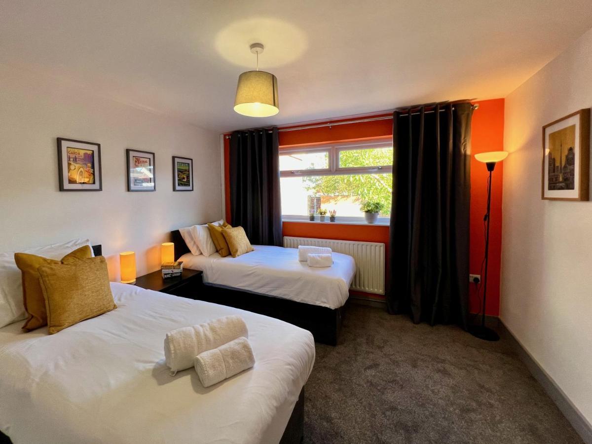 Curzon House One - Great For Contractors Or Family Holidays คลีทอร์ปส์ ภายนอก รูปภาพ