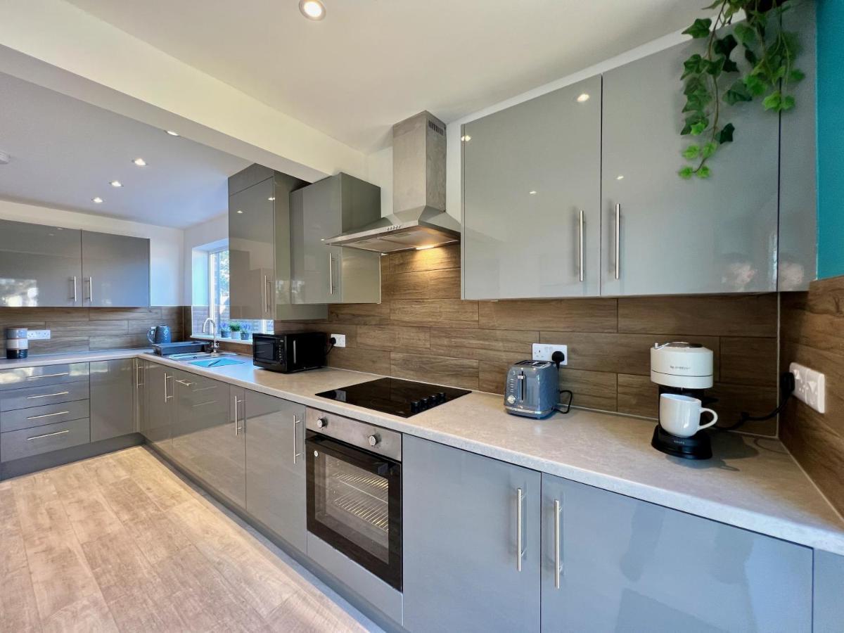 Curzon House One - Great For Contractors Or Family Holidays คลีทอร์ปส์ ภายนอก รูปภาพ