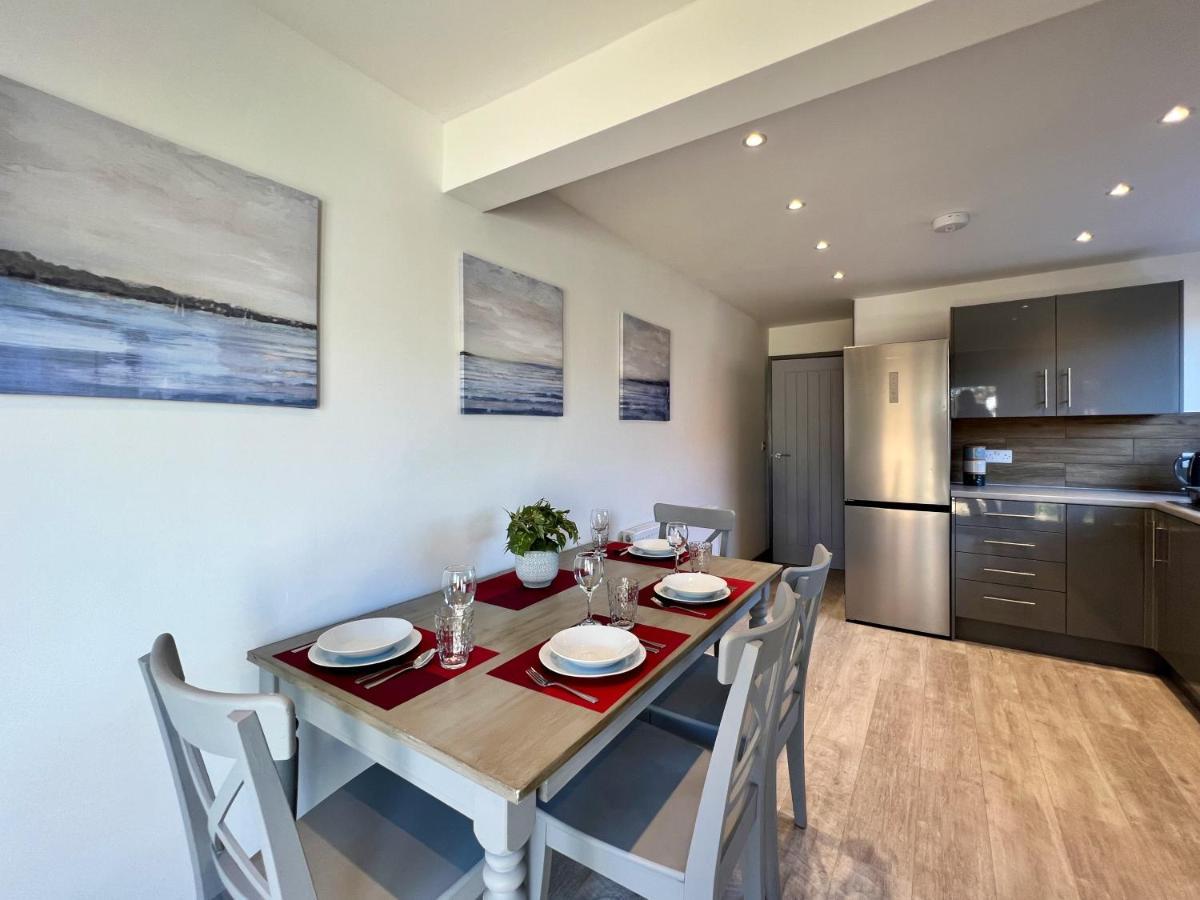 Curzon House One - Great For Contractors Or Family Holidays คลีทอร์ปส์ ภายนอก รูปภาพ