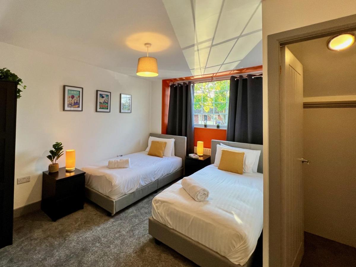 Curzon House One - Great For Contractors Or Family Holidays คลีทอร์ปส์ ภายนอก รูปภาพ