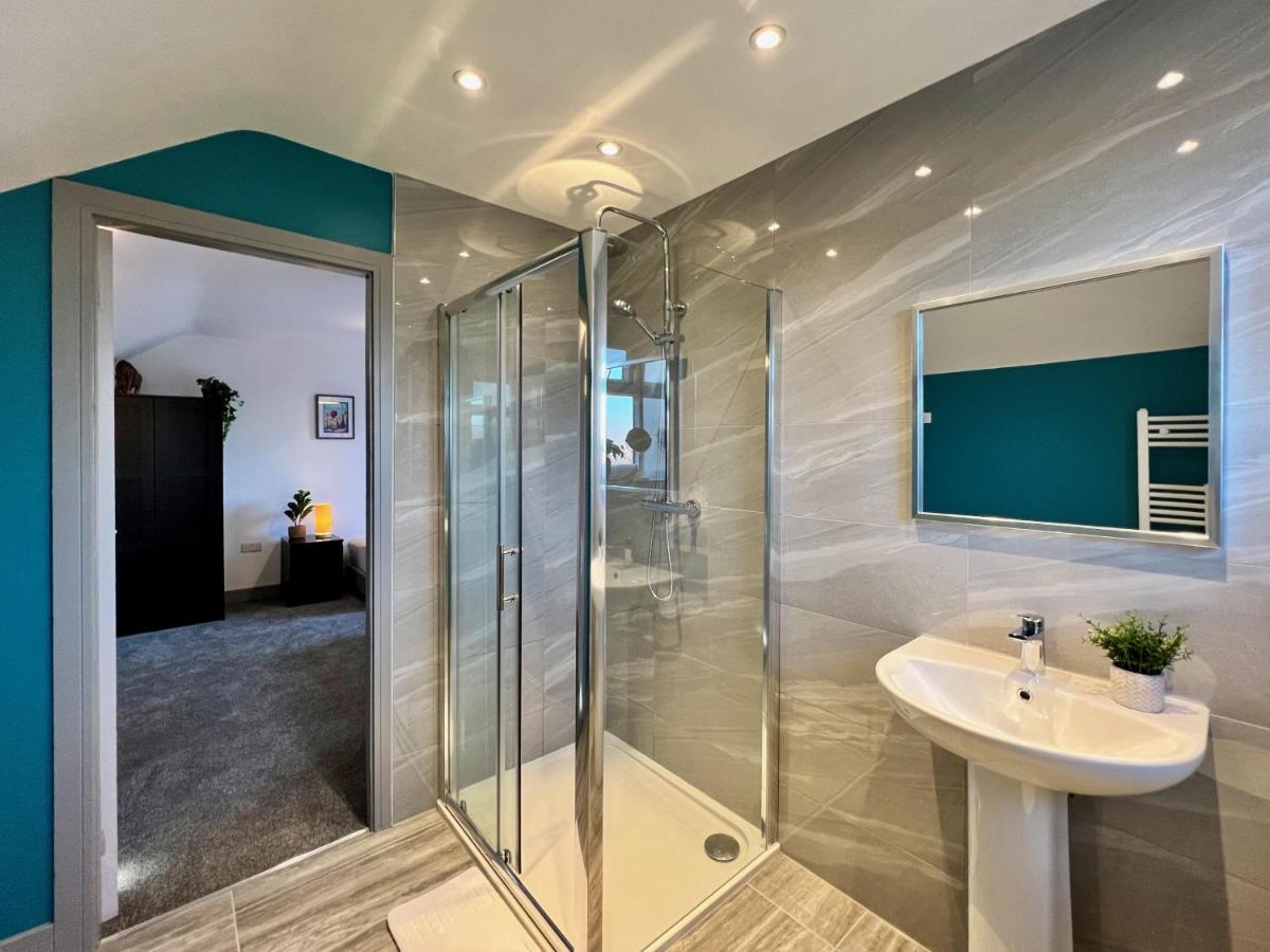 Curzon House One - Great For Contractors Or Family Holidays คลีทอร์ปส์ ภายนอก รูปภาพ