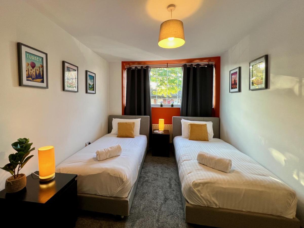 Curzon House One - Great For Contractors Or Family Holidays คลีทอร์ปส์ ภายนอก รูปภาพ