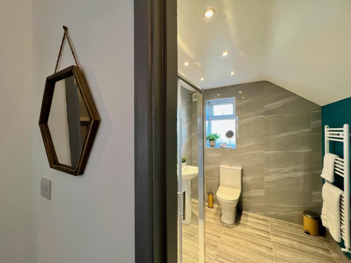 Curzon House One - Great For Contractors Or Family Holidays คลีทอร์ปส์ ภายนอก รูปภาพ