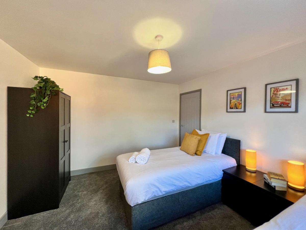Curzon House One - Great For Contractors Or Family Holidays คลีทอร์ปส์ ภายนอก รูปภาพ