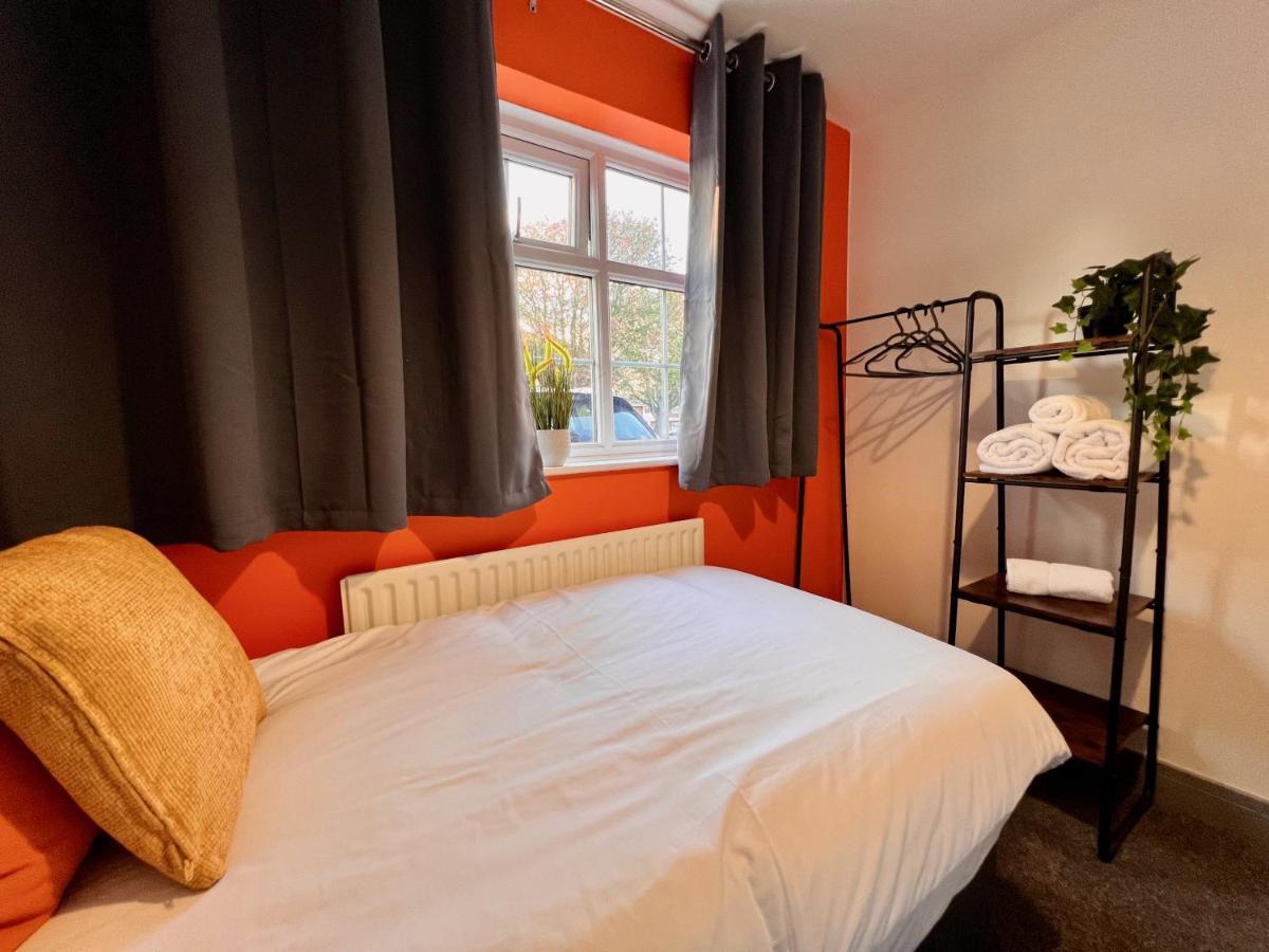 Curzon House One - Great For Contractors Or Family Holidays คลีทอร์ปส์ ภายนอก รูปภาพ